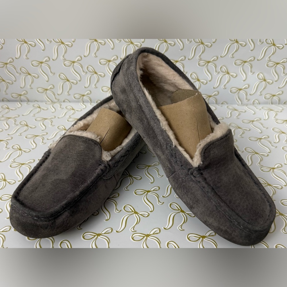 UGG Ansley Dark Gray Suede Shearling Lined Moccasin Slippers Women's 8